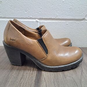 BORN BOC SLIP ON CLOGS Brown Leather 2" Heel Casual Ankle Booties Womens Size 6M